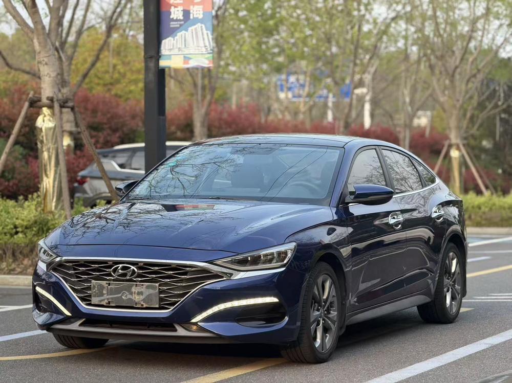 Hyundai Lafesta