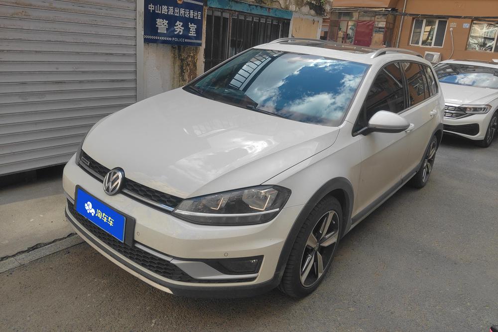 Volkswagen Golf (Import)