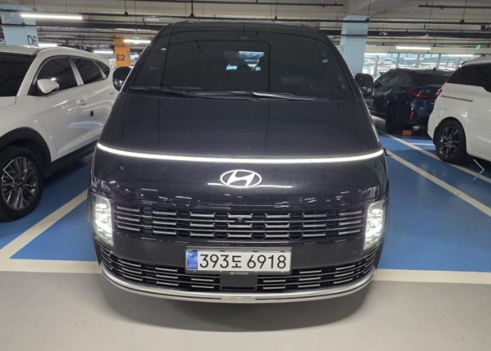 Hyundai Staria