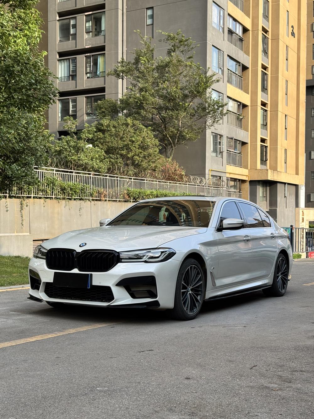 BMW BMW 5-Series