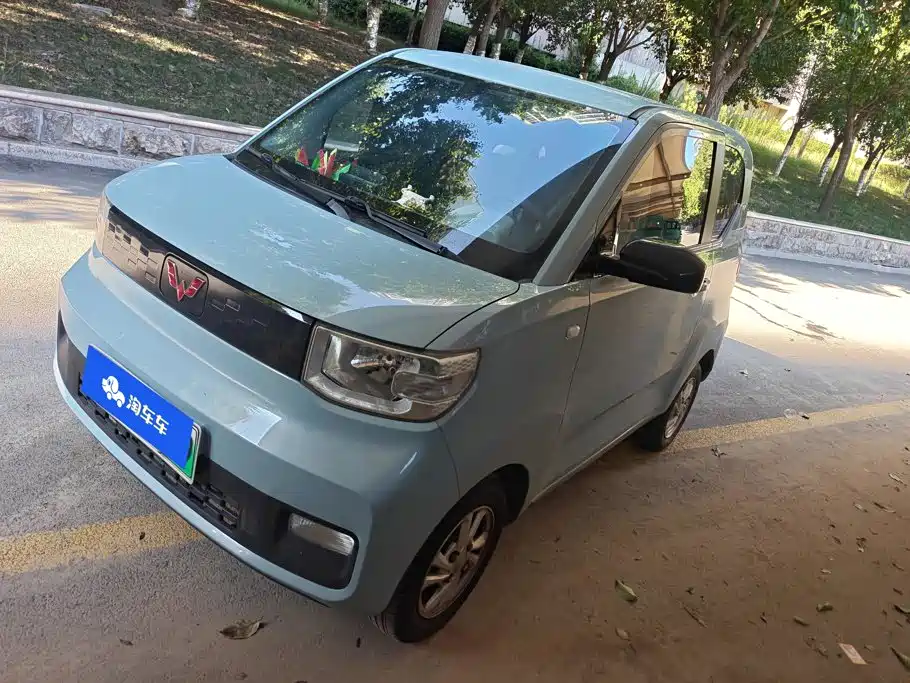 Wuling MINIEV