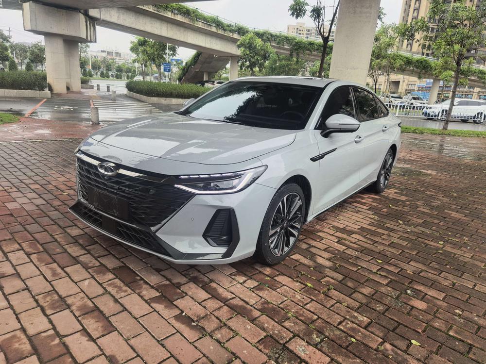 Chery Arrizo 8