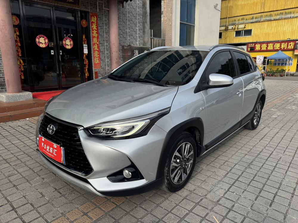 Toyota Yaris L