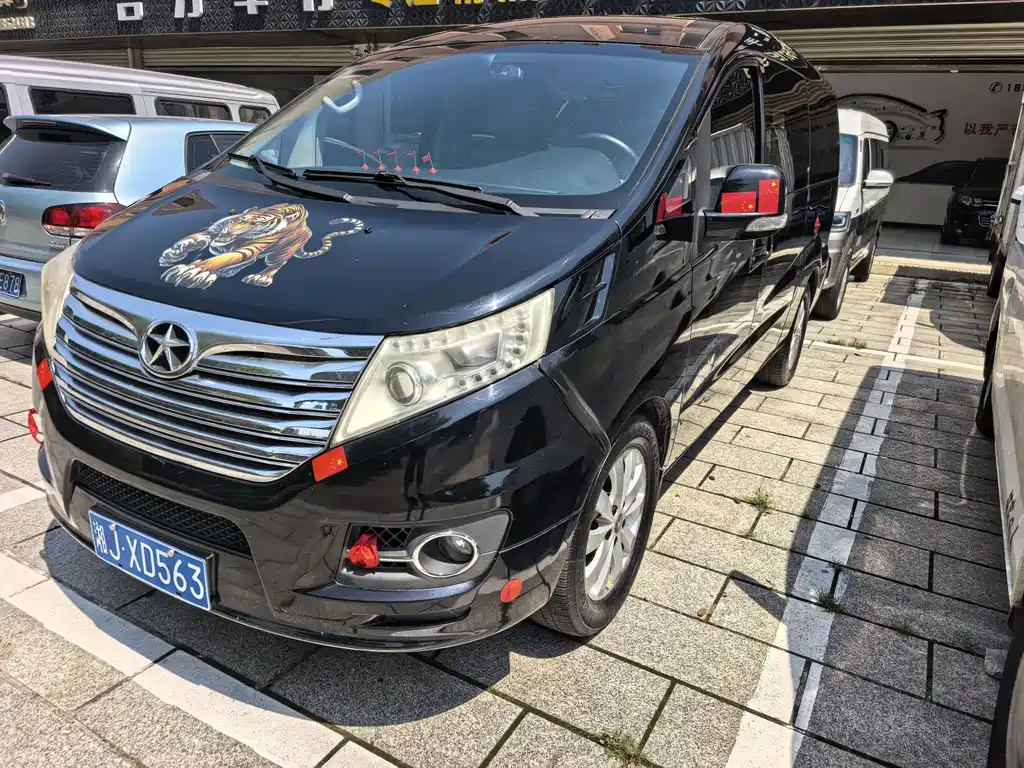 JAC Refine M5