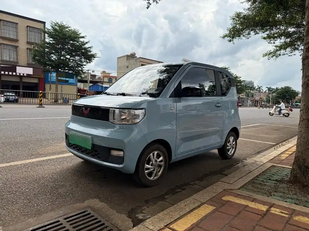 Wuling MINIEV
