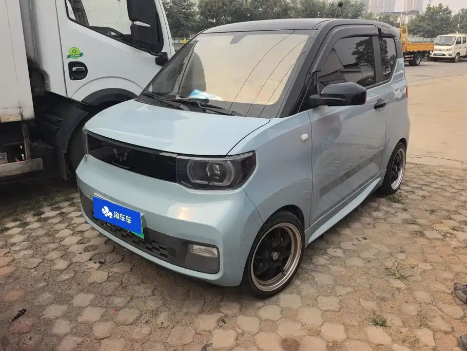 Wuling MINIEV